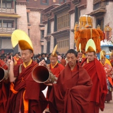 Lama & Lamaism | Definition